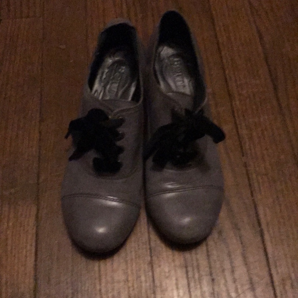 Born grey leather lace up heel